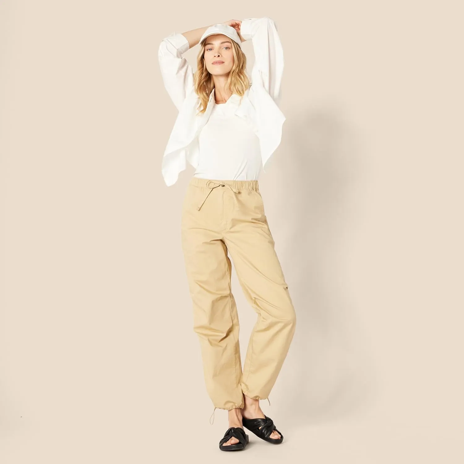 Amazon Essentials Women's Mid-Rise Baggy Loose-Fit Wide-Leg Parachute Pants