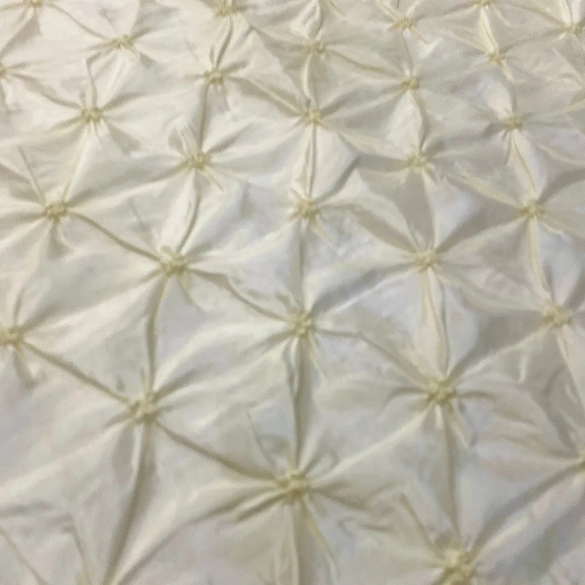 Belly Button (Pinwheel) Wholesale Fabric in Ivory